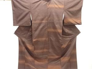 横段に抽象模様手織り紬付け下げ着物